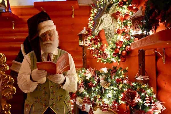 Villaggio Babbo Natale In Italia.Il Regno Di Babbo Natale La Casa Di Babbo Natale A Vetralla