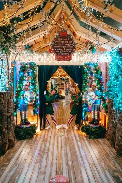 Inizia la gita scolastica di Natale
